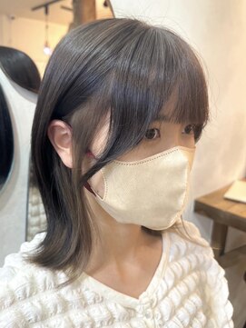 ビスクヘアデザイン(bisq hair design) ［インナーカラー/イヤリングカラー/ケアブリーチ］