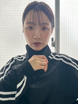 ヌークバイラヴェスト 四日市(neuk by lovest) 黒髪でも重く見えずアレンジで可愛く