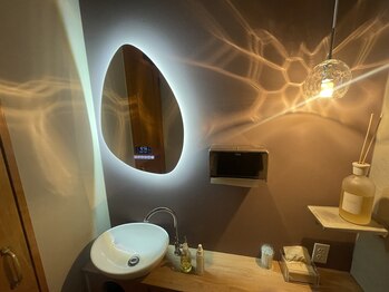 KAREN & ECLART 大宮【髪質改善 個室サロン】