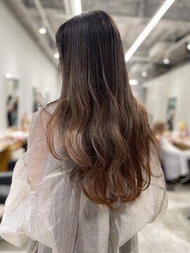 アヴァンス 京橋店(AVANCE) ナチュラルベージュ/バレイヤージュグラデーション