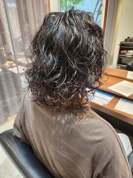 パシフィックダズールコパン(Pacific Dazzle copain) 神戸 メンズ パーマ ミディアム ツイスパ 波巻き