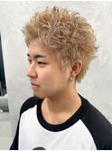 ハイトーンスパイキーショートウルフベージュ