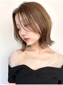ワンレン外ハネレイヤーボブ×くすみベージュ[横浜駅]