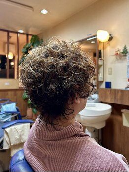 髪工房の写真/髪のボリュームやクセが気になる方に！毎日のセットが簡単になるパーマスタイルをご提案します。