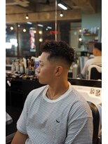 タイト スワッグ バーバーワークス(TIGHT SWAG BARBERWORKS)&nbsp;スキンフェード×ベーシックパーマ