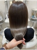縮毛矯正で艶オリーブベージュ