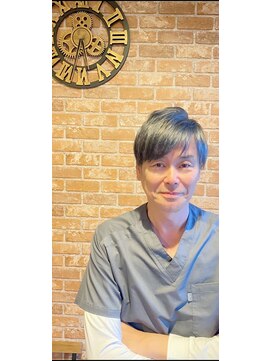 ウィルーチェ(WiLuce) 大人メンズシルバーカラー