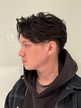 ザバーバー 東京(THE BARBER) 【THE BARBER東京】刈り上げセンターパート
