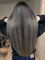 ヨロ 渋谷(YOLO)&nbsp;韓国ヘアーハッシュカットレイヤーカットハイライトカラー