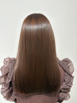 エスト(est) 40代/髪のお悩み解決!うる艶髪質改善カラー【新宿三丁目】