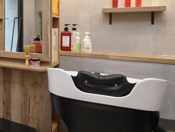 キャプテン(Captain)の写真/【大泉学園駅5分】骨格・髪質を見極める高い技術力が好評◎居心地の良さを叶えた、地域に愛される理容室★