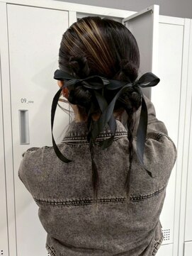 ロイオブジゼル(roi of GiseL) ヘアアレンジ リボンアレンジ ツインテール 結婚式 お呼ばれ