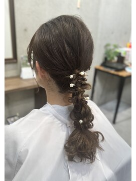 コティ(Kotii) 結婚式やお呼ばれに♪ ローポニー編みおろし