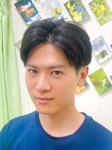 黄ぐまくん美容室 メンズ ショート ツーブロック