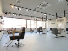 リュクレア(Luclea)の雰囲気（店舗店内写真1☆清潔感のあるシンプルな内装です☆）