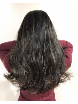 バズ ビー(BUZZ Bee) ハイライト×シルバーグレージュ☆【梅田】