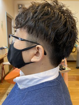 キキ 美容室(KIKI) メンズスパイラルショート★