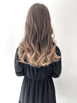 アライブ キチジョウジ(ALIVE Kichijoji) ミルクティーベージュグラデーションカラー