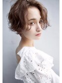 大人可愛い エアリーウェーブ前髪なしショートボブ20代30代40代