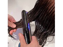 【CarePro】超音波アイロンで髪の芯までトリートメントを浸透！