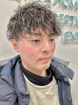 ロミーオム 本厚木(ROMMY. Homme) 刈り上げツーブロックツイストスパイラルパーマ無造作メンズヘア