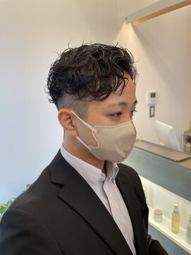 ベンジー 薬院大通店(benji) ビジネスメンズパーマ/パートスタイル/福岡/薬院