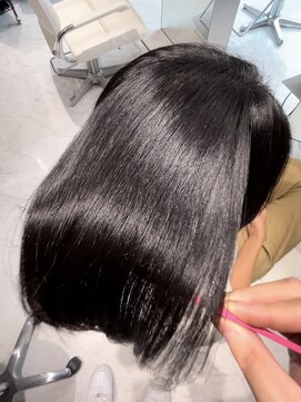 ルミス 銀座(Lumis) ストレートスタイル/艶髪/髪質改善/縮毛矯正/銀座/東銀座