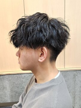 ニアウ 伊勢崎連取店(Niau) 刈り上げショートマッシュ波巻きツイストスパイラルパーマ