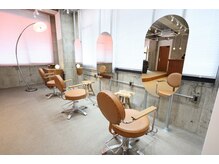 アグ ヘアー ニヨン 黒崎店(Agu hair niyon)の雰囲気（リラックスしてお過ごしください★※店内写真はイメージです）