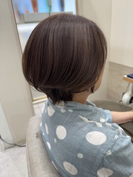 アストレアバイニケ(ASTRAEA by nike) ショートボブ×お白髪ぼかしハイライト