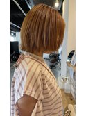明るめベージュ