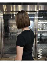 エレン 向ヶ丘遊園 登戸(ELEN)&nbsp;ミニボブレイヤーボブ切りっぱなしグレージュ向ヶ丘遊園登戸