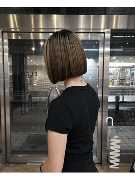 エレン 向ヶ丘遊園 登戸(ELEN) ミニボブレイヤーボブ切りっぱなしグレージュ向ヶ丘遊園登戸