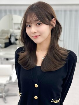 アマトウキョウスマートサロン(AMA TOKYO×Smart Salon) くびれミディアムレイヤー/顔まわりカット/美髪レイヤーカット