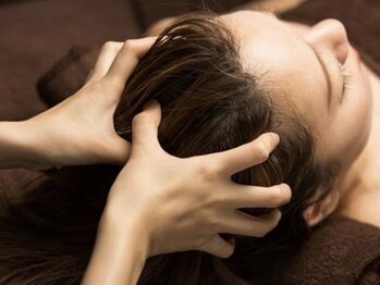 エム(m.)の写真/思わず眠りに落ちる至福の休息◇癒しの香りと本格スパで首肩こりを解消し、顔印象まで明るく♪メンズ利用◎