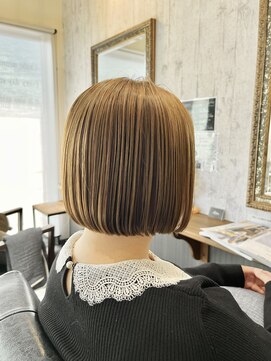 ローブ(L'aube) あごラインボブ