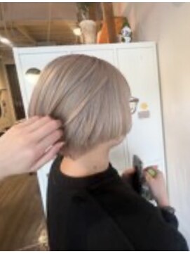 ヘアー ルシア(hair lucia) 【ブリーチ2回～】柔らかハイトーン＊ホワイトミルクティー