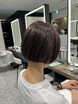 サヴォア(Savoir)&nbsp;大人女性の艶感ミニボブ。