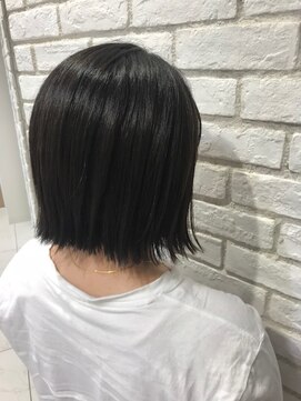 アッシュ 戸田公園店(Ash) 切りっぱなしボブ