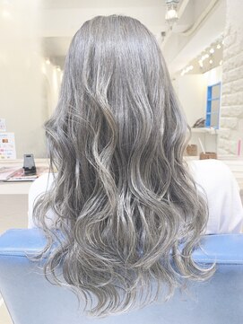 ウーロス(uros.) ホワイトグレー