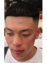 アクセプトザワールドバーバー(Accept the world barber)&nbsp;crop(クロップ)×skinfade