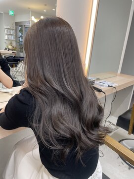 アリープパロット(ALEAP parrot) 赤みのないbrown beige.