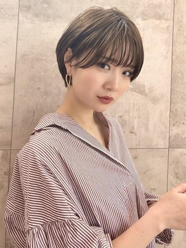 アンド ストーリーズ(&STORIES) 20代30代40代大人可愛い耳掛けひし形くびれ丸みショート