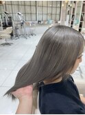 シルバーグレージュ
