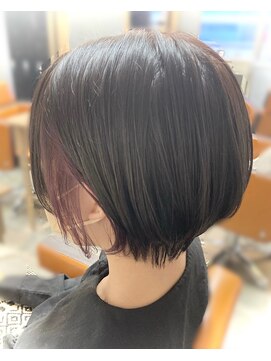 シャフト(SHAFT) ショートボブ+イヤリングカラー