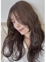 ポッケ(Pokke)&nbsp;大人可愛いレイヤーカットサイドバング／春ベージュ