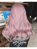 ピンクベージュ