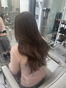 トゥルークリエイション 渋谷(True Creation) オリーブグレージュ