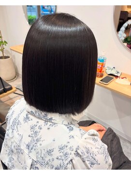 リメイクス(Re’makes) 縮毛矯正 髪質改善 ストレート