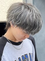 ダブルカラースパイラルパーマツイストパーマフェード短髪